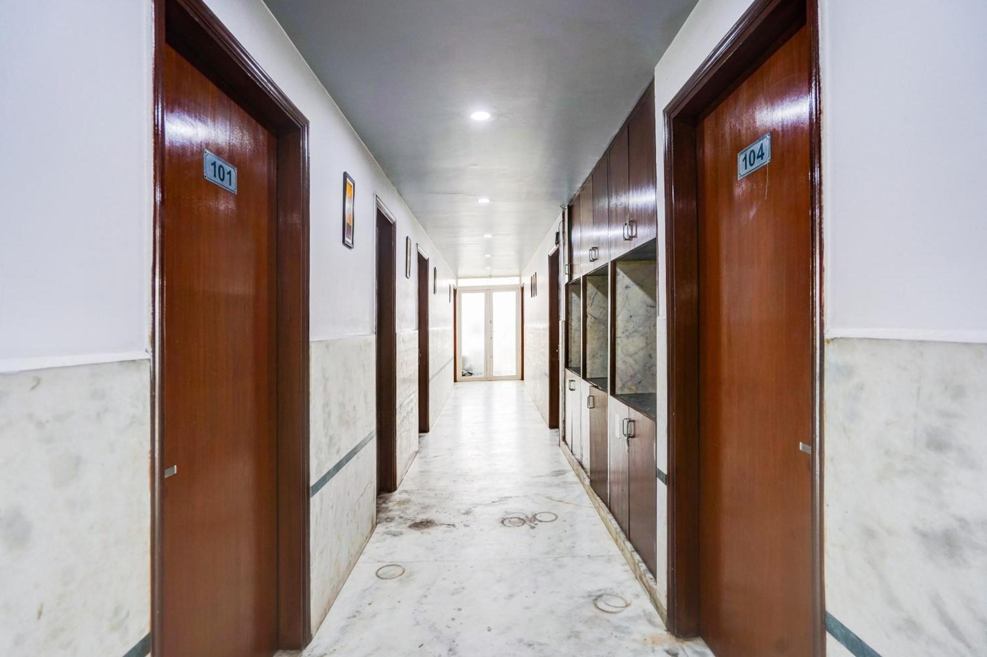 Super Collection O Sector 110 Noida Hotel Exterior foto