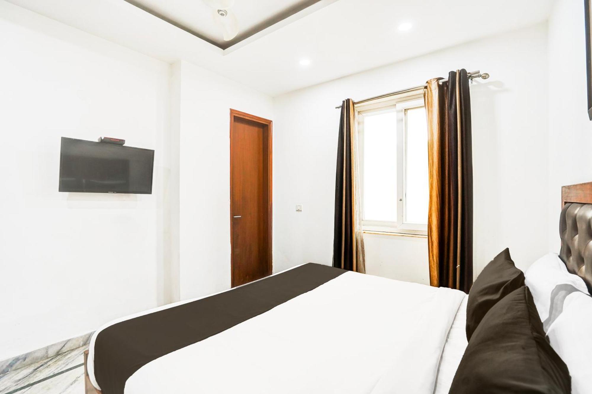 Super Collection O Sector 110 Noida Hotel Exterior foto